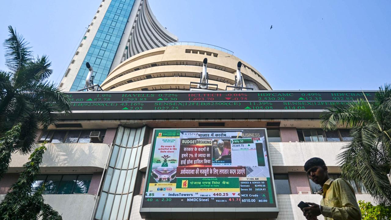 Sensex, Nifty post mild gains over hopes of US-Iran deal.