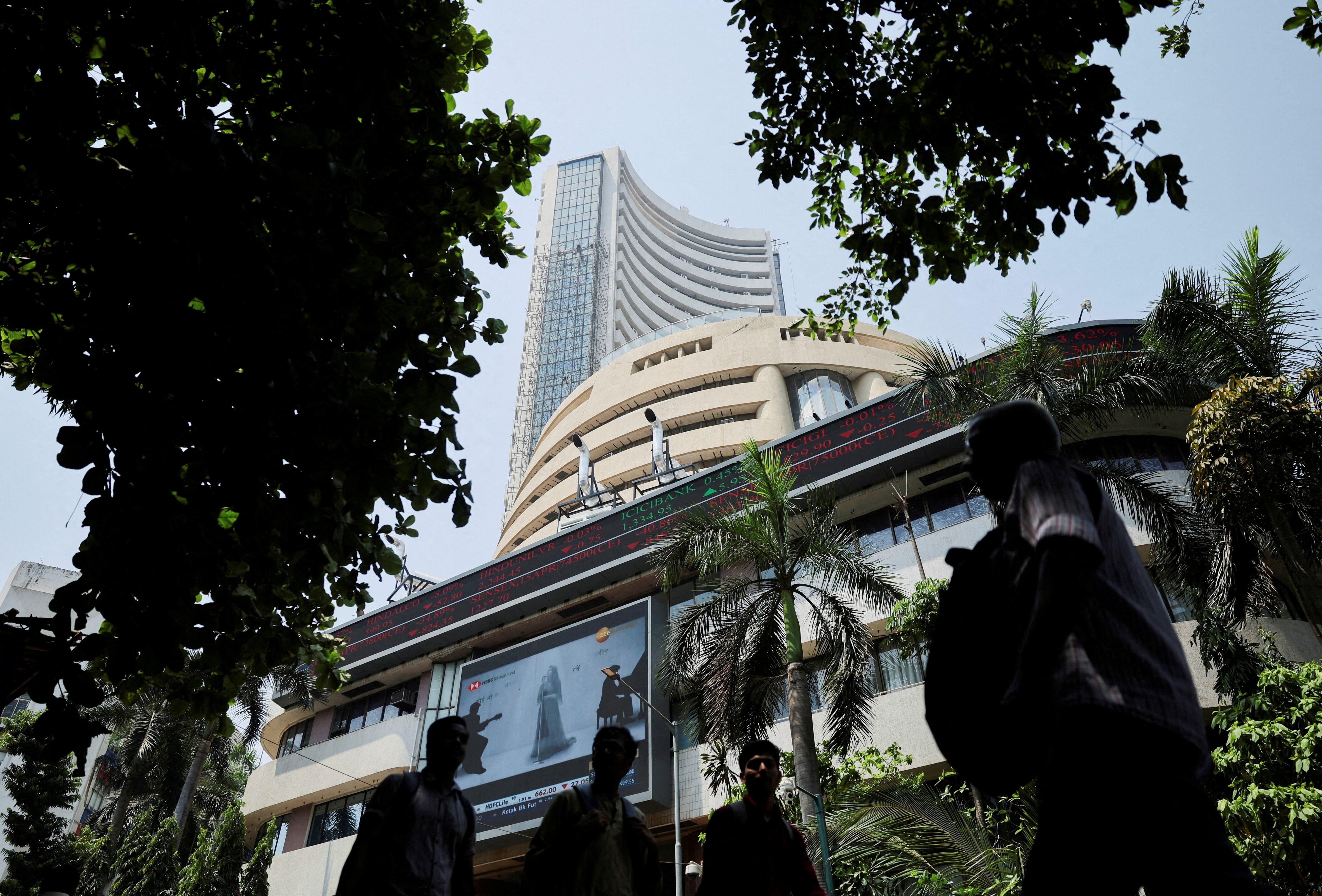 Indian markets trade higher ahead of RBI policy decision..