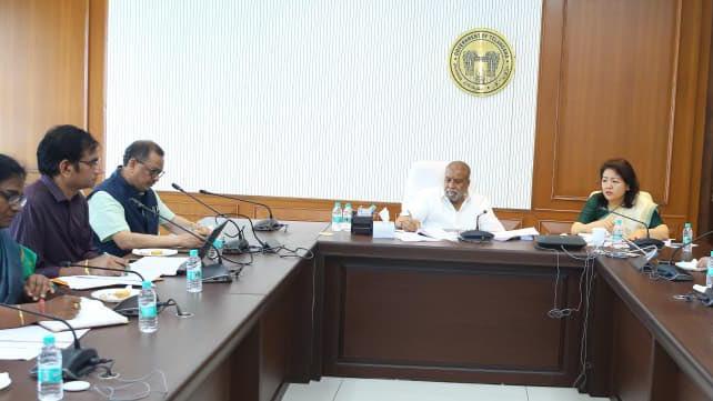 Telangana to take action against travellers from Ebola-hit countries giving false information..