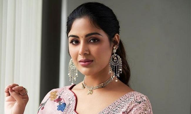 ఆయన నటన గురించి మాటల్లో చెప్పలేను: సంయుక్త మీనన్..