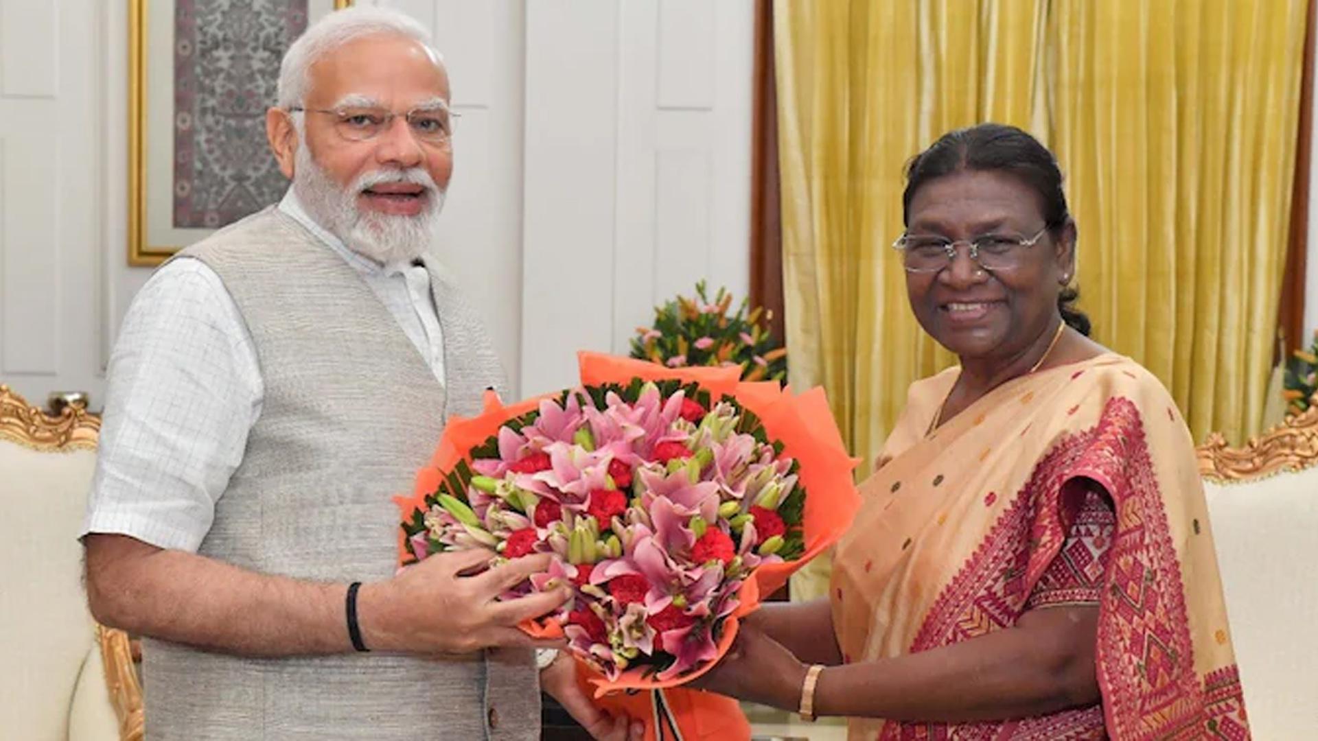 మోదీ సరికొత్త చరిత్ర.. రాష్ట్రపతి అభినందనలు..
