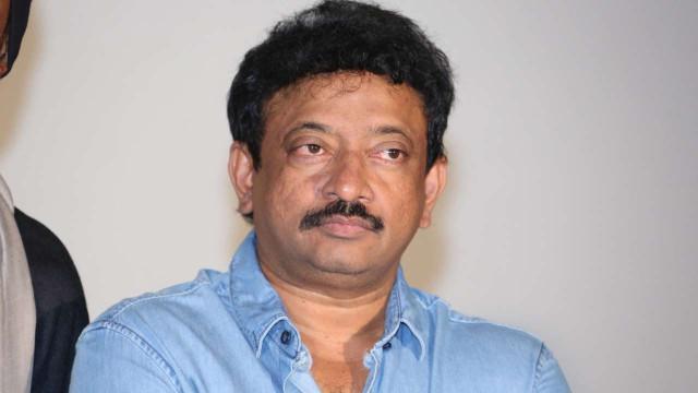 రివ్యూలు రాయడం ఒక రకమైన ప్రజాసేవ: రామ్ గోపాల్ వర్మ/..