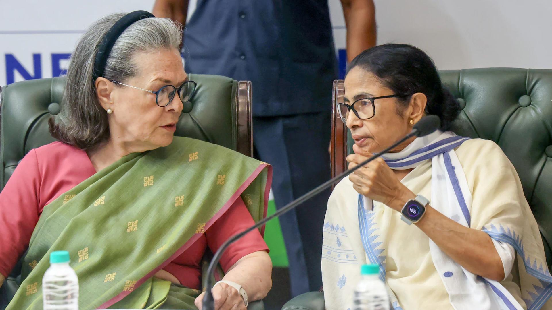 బెంగాల్‌లో ఓటమి ఎఫెక్ట్.. కాంగ్రెస్‌లో టీఎంసీ విలీనం?..