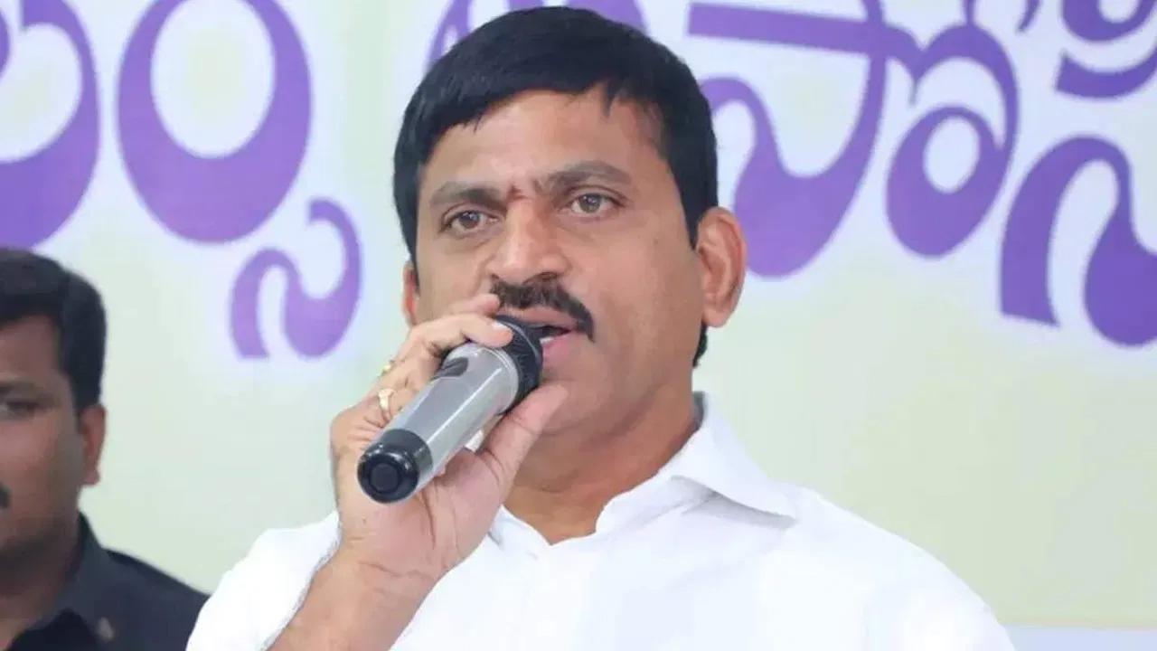 రెవెన్యూ, సబ్ రిజిస్ట్రార్ కార్యాలయాలకు శాశ్వత భవనాలు: మంత్రి పొంగులేటి..