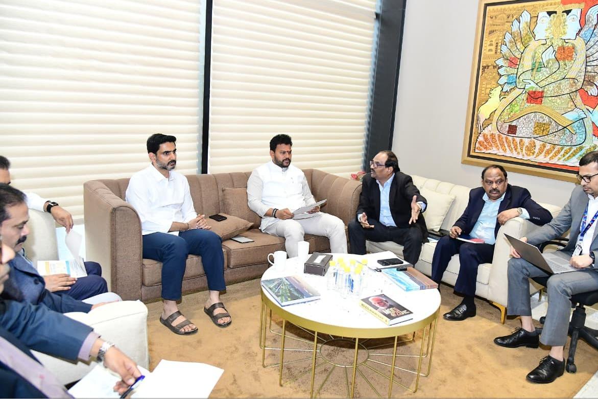 కొత్తగా ఎన్నికైన రాజ్యసభ సభ్యులతో మంత్రి నారా లోకేశ్ భేటీ..