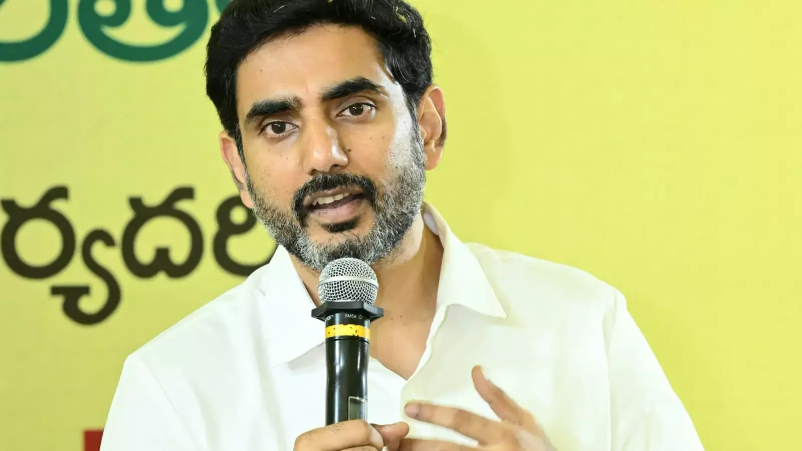 వైసీపీ ఫేక్ ప్రచారాన్ని సమర్థవంతంగా తిప్పికొట్టాలని కేడర్‌కు లోకేశ్ పిలుపు...