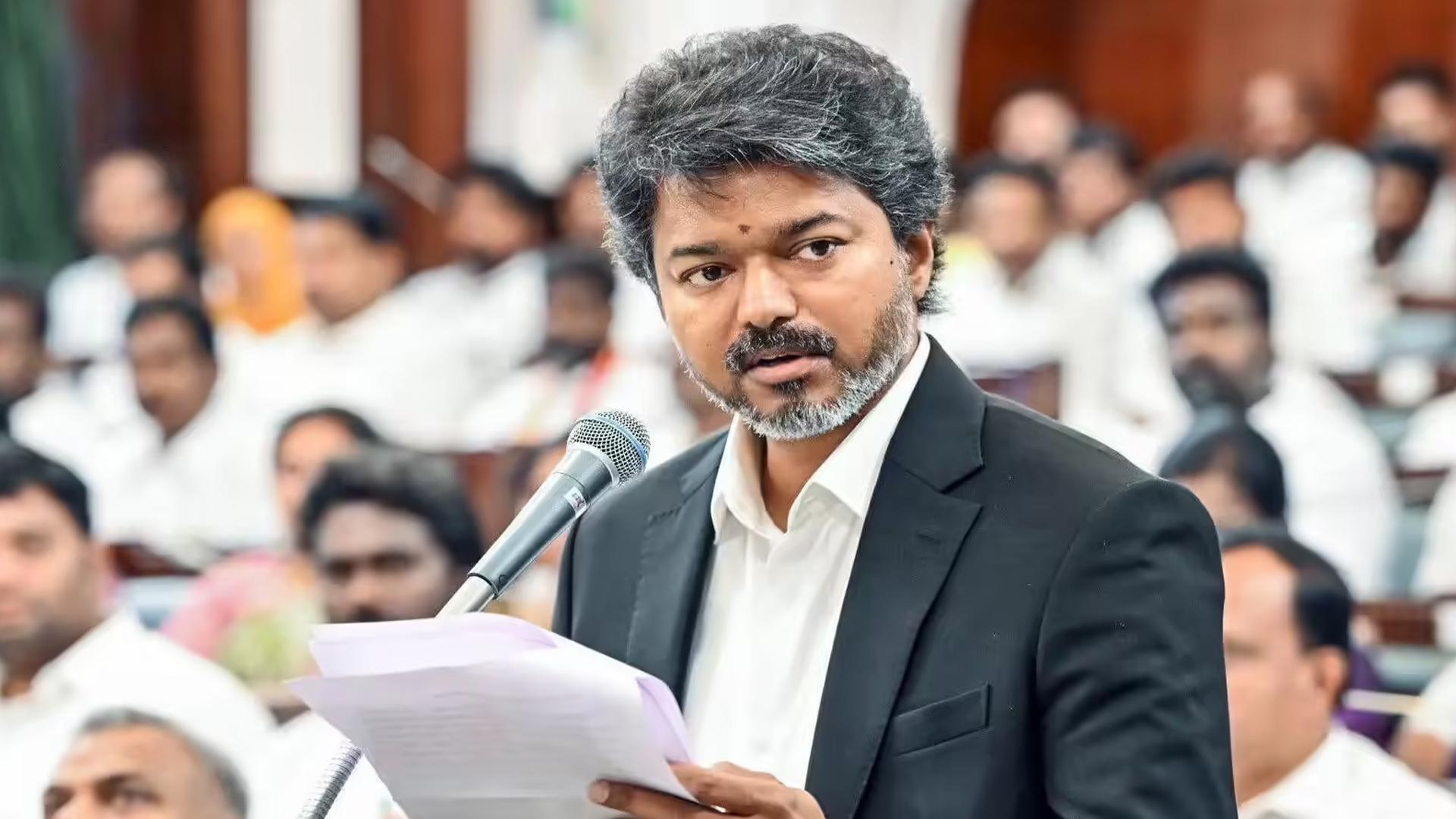 తమిళనాడు అసెంబ్లీలో సీఎం విజయ్ మీ నాన్న ఎక్కడ?" అని చేసిన వ్యాఖ్య...