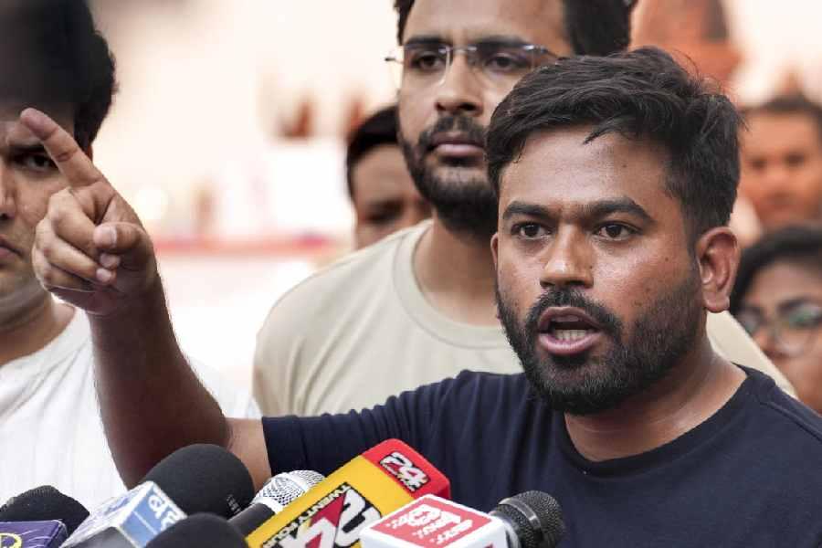 ప్రధాన్‌ రాజీనామా విషయంలో రాజీ లేదని స్పష్టీకరణ అది అంగీకరించకపోతే చర్చలకు అర్థమే లేదని ప్రకటన..