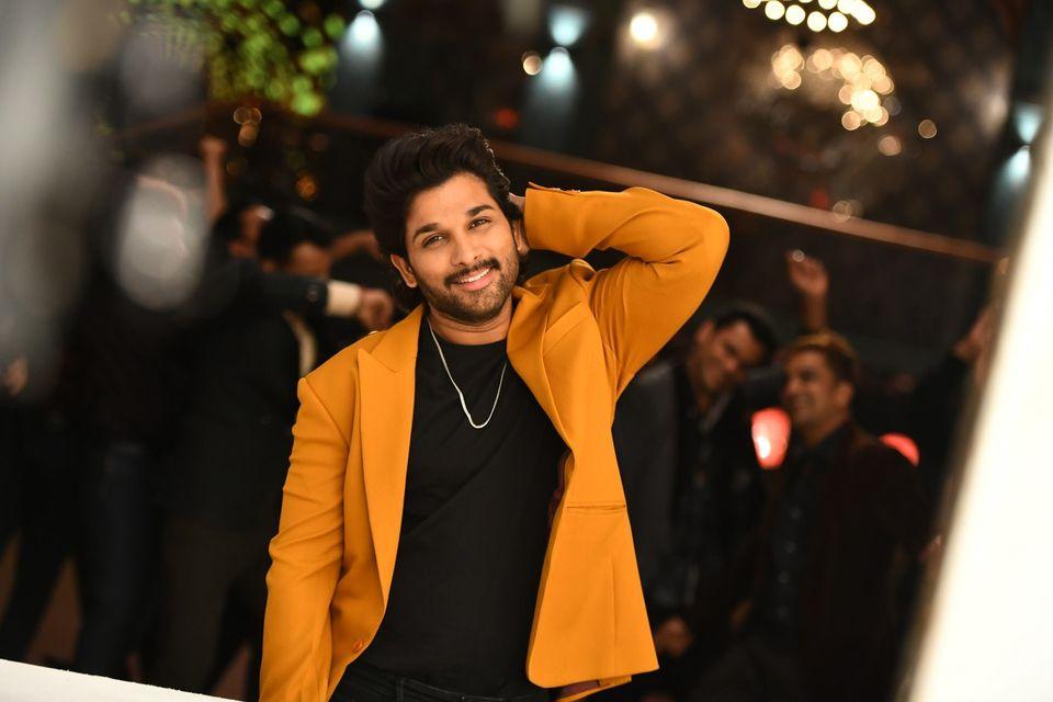 అభిమానులతో ప్రత్యేకంగా సమావేశమైన అల్లు అర్జున్.. ఫ్యాన్స్ కు కీలక సూచన!