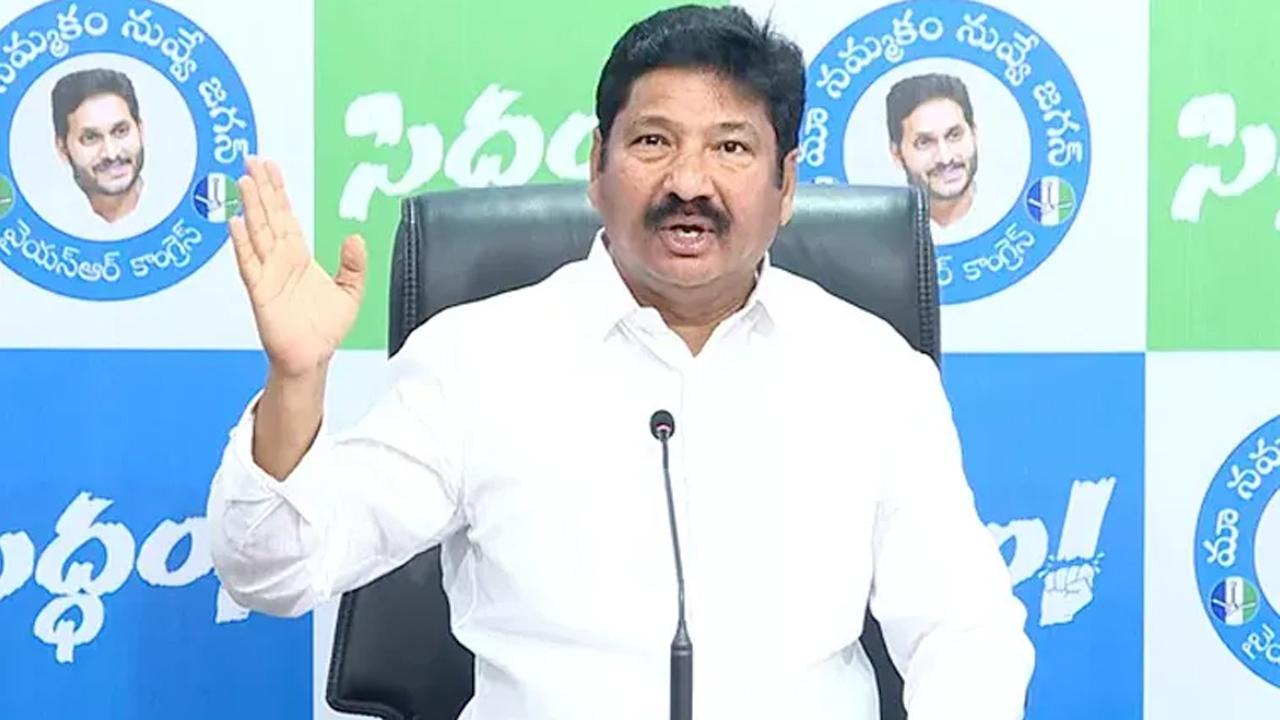 మహిళా కోర్టును ఆశ్రయించిన జోగి రమేశ్ కుటుంబం.. పోలీసులకు కోర్టు నోటీసులు..