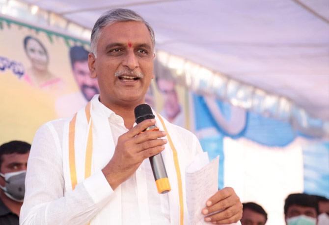 తెలంగాణ ఉద్యమంలో పాల్గొనని వ్యక్తి ముఖ్యమంత్రిగా ఉన్నారన్న హరీశ్..